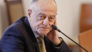 Атанасов: Президентът работи като обикновен руски трол